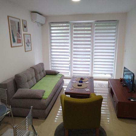 Apartman "N" Srebrno Jezero Ostrovo Buitenkant foto