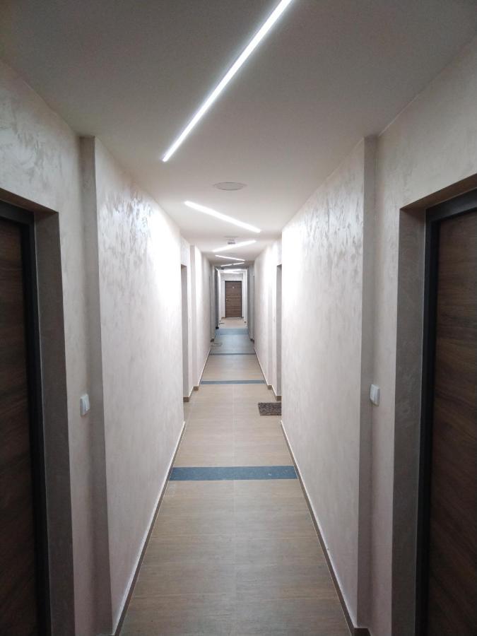 Apartman "N" Srebrno Jezero Ostrovo Buitenkant foto